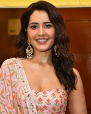 Actress Raashi Khanna at Telusu Kada Movie Trailer Launch Photos 05