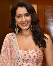 Actress Raashi Khanna at Telusu Kada Movie Trailer Launch Photos 08