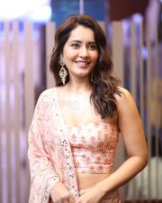 Actress Raashi Khanna at Telusu Kada Movie Trailer Launch Photos 18