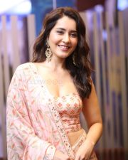 Actress Raashi Khanna at Telusu Kada Movie Trailer Launch Photos 19