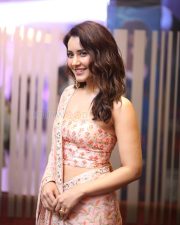 Actress Raashi Khanna at Telusu Kada Movie Trailer Launch Photos 28