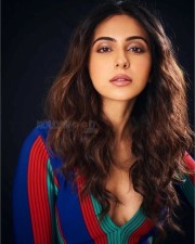 Actress Rakul Preet Singh Sexy Cleavage Topless Photos