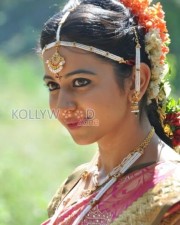 Actress Rakul Preet Singh Traditional Saree Photos
