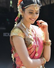 Actress Rakul Preet Singh Traditional Saree Photos