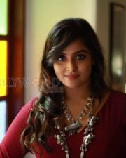 Actress Ramya Nambeesan New Photoshoot Pictures