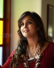 Actress Ramya Nambeesan New Photoshoot Pictures