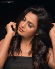 Actress Ramya Pandian Sensual Photos 02