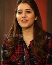 Raashii Khanna 33 Actress Rashi Khanna Beautiful Stills
