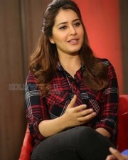 Raashii Khanna 31 Actress Rashi Khanna Beautiful Stills