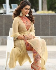 Raashii Khanna 9 Actress Rashi Khanna New Pictures