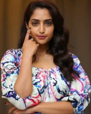 Actress Reba Monica John Interview Stills 16