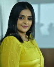 Actress Remya Nambeesan at Dayaa Movie Interview Photos 16