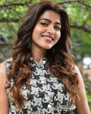 Actress Sai Dhanshika at Shikaru Movie Press Meet Pictures 07