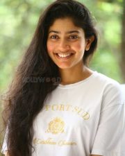 Actress Sai Pallavi at Virata Parvam Movie Interview Pictures 23