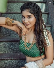 Actress Sakshi Agarwal Glam Photoshoot Stills 03