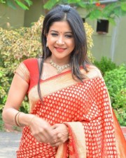 Actress Sakshi Agarwal Inauguration Handloom And Handicraft Exhibition Photos