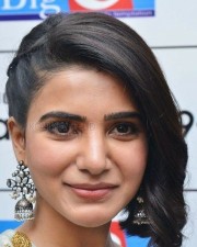 Actress Samantha At The Launch Of Samsung Galaxy S At Big C Showroom Photos