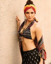 Actress Samantha Bikini Pictures
