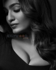 Actress Saniya Iyappan in Sexy Hot Black and White Photoshoot Pictures 04 Actress Saniya Iyappan in Sexy Hot Black and White Photoshoot Pictures 04