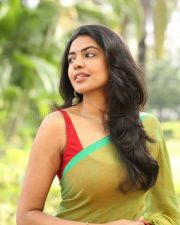 Actress Shivani Rajasekhar at Kota Bommali Movie Thanks Meet Photos 41