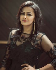 Shraddha Srinath 24 Actress Shraddha Srinath Photoshoot Pictures
