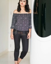 Shraddha Srinath 22 Actress Shraddha Srinath Photoshoot Pictures