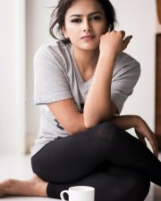 Shraddha Srinath 15 Actress Shraddha Srinath Photoshoot Pictures