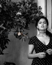 Actress Shraddha Srinath Unseen Photos