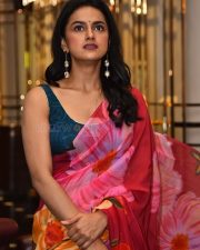 Actress Shraddha Srinath at Daaku Maharaj Movie Trailer Launch Photos 32 Actress Shraddha Srinath at Daaku Maharaj Movie Trailer Launch Photos 32