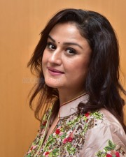Actress Sonia Agarwal at 7G Rainbow Colony Re Release Press Meet Photos 13