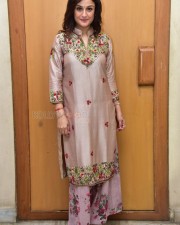 Actress Sonia Agarwal at 7G Rainbow Colony Re Release Press Meet Photos 16