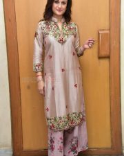 Actress Sonia Agarwal at 7G Rainbow Colony Re Release Press Meet Photos 20