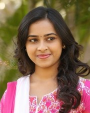 Actress Sri Divya Photos