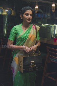 Actress Sshivada Nair Inadhe Kangal Movie Photos