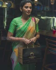 Actress Sshivada Nair Inadhe Kangal Movie Photos