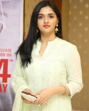 Actress Sunaina At Kaasi Pre release Event Photos