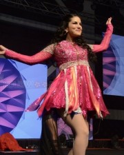 Actress Sunny Leone Dance Pics