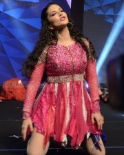 Actress Sunny Leone Dance Pics