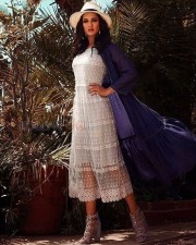 Actress Sunny Leone Latest Sexy Photoshoot Pictures