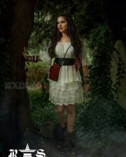 Actress Sunny Leone New Photos
