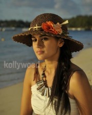 Taapsee Pannu 2 Actress Tapsee Sexy In Mogudu Movie Photos