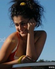 Actress Tapsee Sexy Pictures