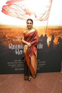 Actress Trisha Krishnan at Ponniyin Selvan Teaser Launch Photos 01