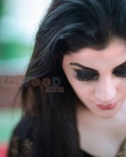 Yashika Aannand (Yaashika Aanand) 40 Actress Yaashika Anand Photoshoot Pictures