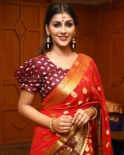 Actress Yashika Aannand At Pambattam Movie Launch Photos 02