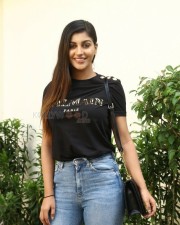 Yashika Aannand (Yaashika Aanand) 25 Actress Yashika Aannand at Sulphur Movie Pooja Stills