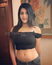 Yashika Aannand (Yaashika Aanand) 33 Actress Yashika Anand Sexy Photos