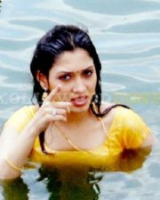 Actress tammana padikathavan movie photo gallery hot