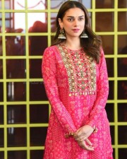 Aditi Rao Hydari at Maha Samudram Movie Interview Photos 25