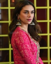 Aditi Rao Hydari at Maha Samudram Movie Interview Photos 33